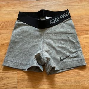Nike Pro size XS